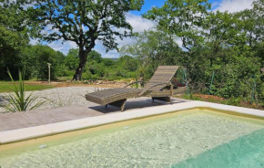 Stunning Home In Barjac
